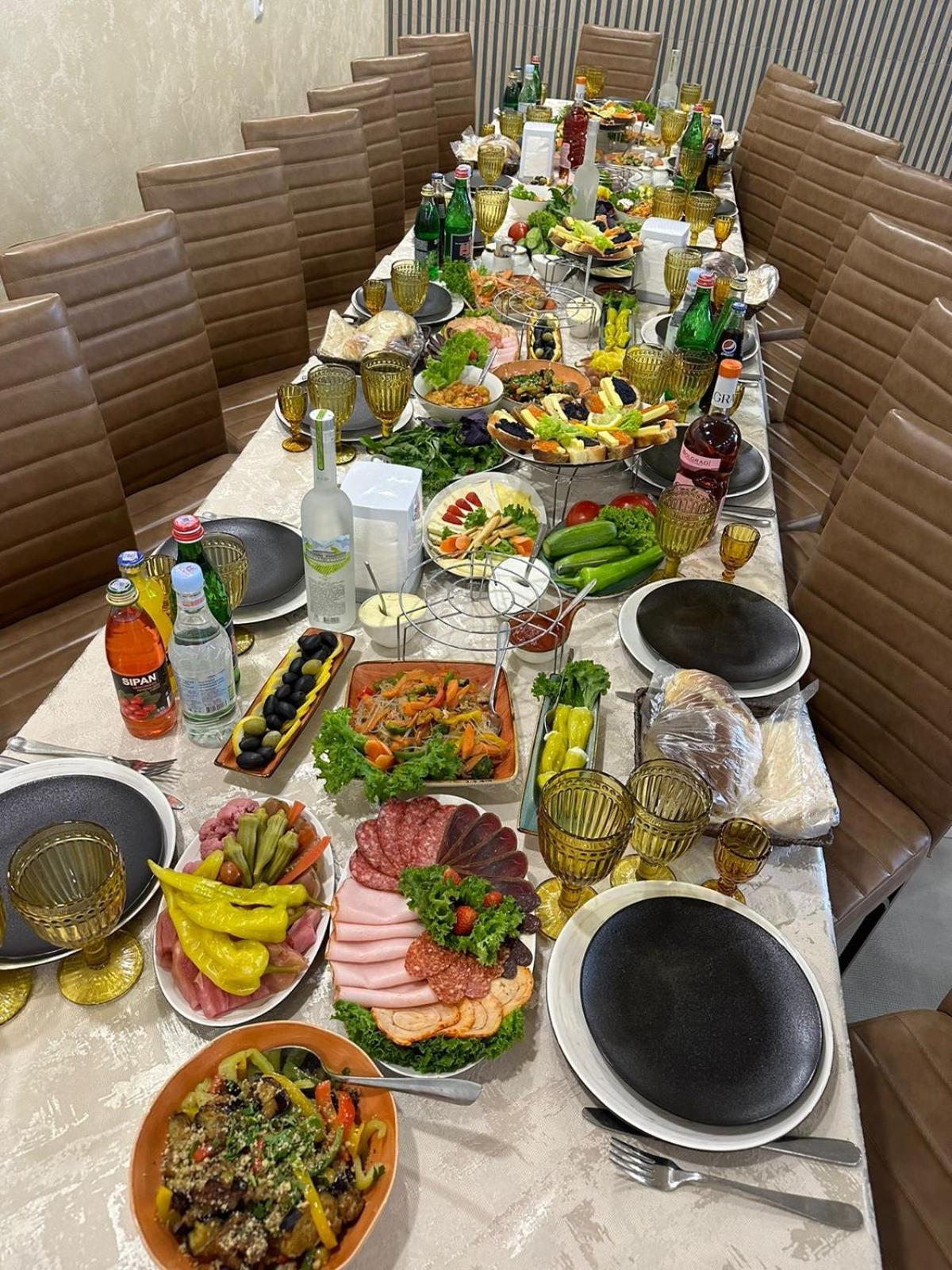 Ralina Restaurant And Hotel Davalinskiy Tsemzavod Dış mekan fotoğraf
