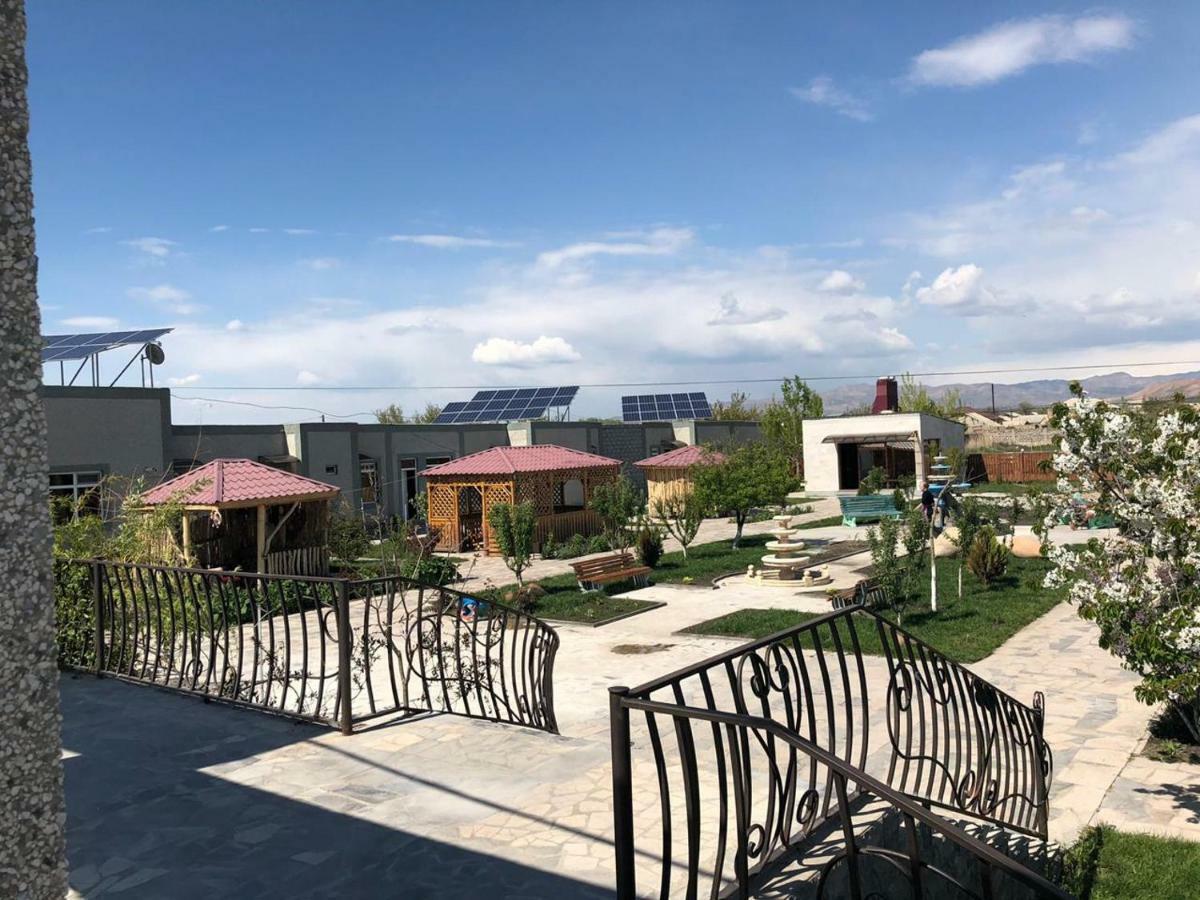Ralina Restaurant And Hotel Davalinskiy Tsemzavod Dış mekan fotoğraf