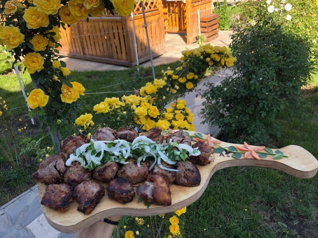 Ralina Restaurant And Hotel Davalinskiy Tsemzavod Dış mekan fotoğraf